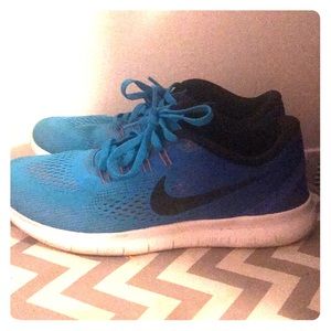 Nike Free Runs
